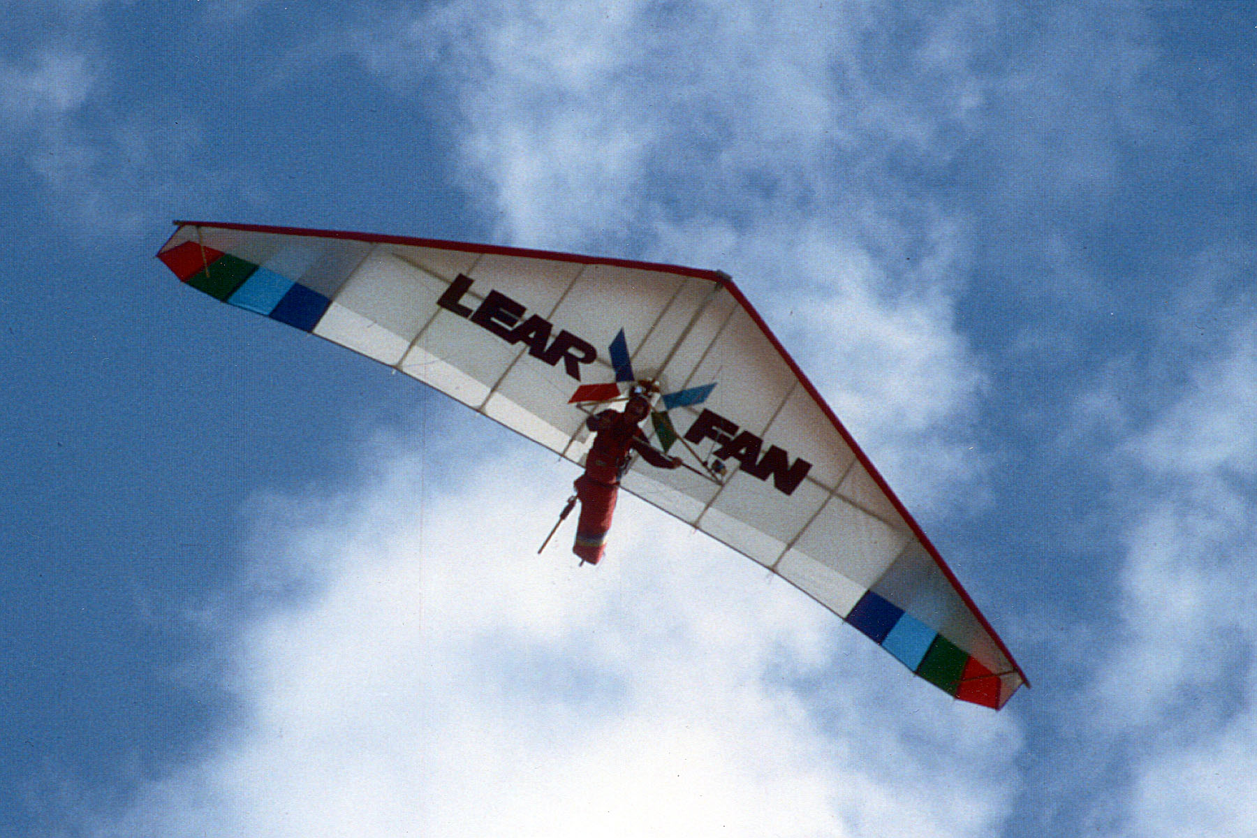Lear Fan Glider in air